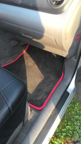 Автомобильные коврики Toyota RAV 4 II (XA20) (2000 - 2006)